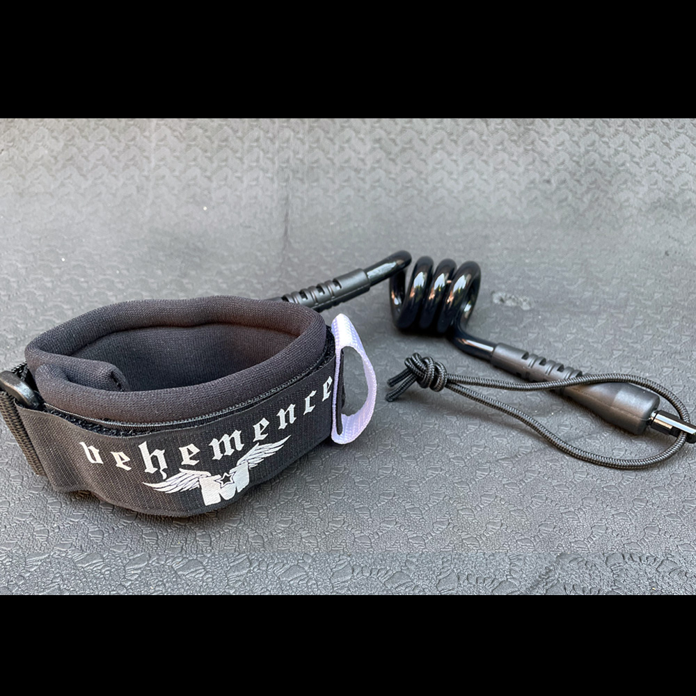 Mstar x Vehemence Shorty Wrist Leash